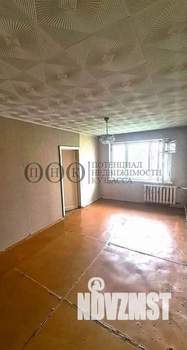 2-к квартира, вторичка, 47м2, 1/5 этаж