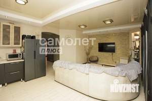 2-к квартира, вторичка, 64м2, 7/10 этаж