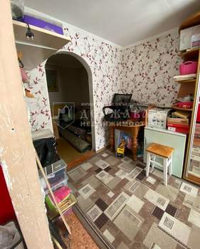 2-к квартира, вторичка, 43м2, 1/5 этаж