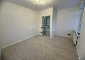 4-к квартира, вторичка, 73м2, 8/15 этаж