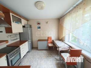 4-к квартира, вторичка, 74м2, 3/9 этаж
