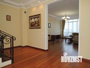 5-к квартира, вторичка, 329м2, 1/3 этаж