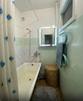 2-к квартира, вторичка, 43м2, 4/4 этаж