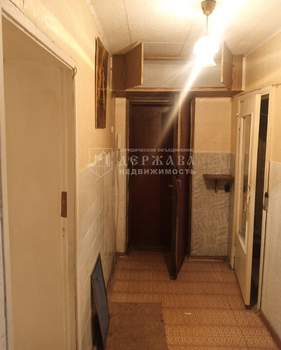 3-к квартира, вторичка, 62м2, 1/5 этаж