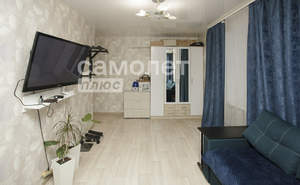 2-к квартира, вторичка, 42м2, 1/4 этаж