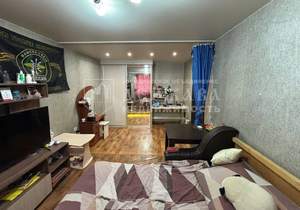 3-к квартира, вторичка, 61м2, 1/5 этаж