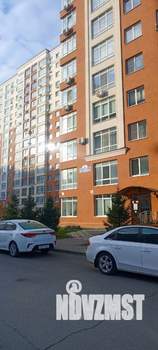 3-к квартира, вторичка, 58м2, 1/17 этаж