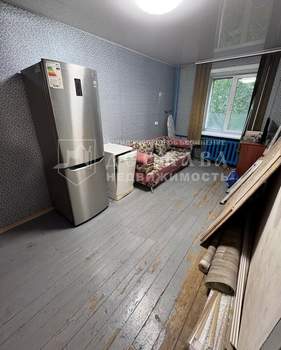 2-к квартира, вторичка, 45м2, 1/5 этаж