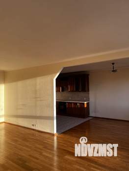 3-к квартира, вторичка, 107м2, 8/9 этаж