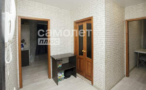 2-к квартира, вторичка, 42м2, 1/4 этаж