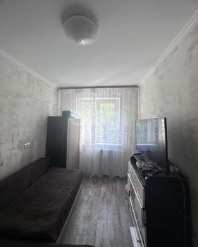 3-к квартира, вторичка, 63м2, 4/5 этаж