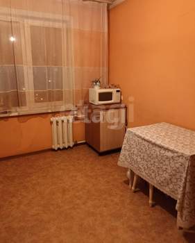 2-к квартира, вторичка, 64м2, 8/10 этаж