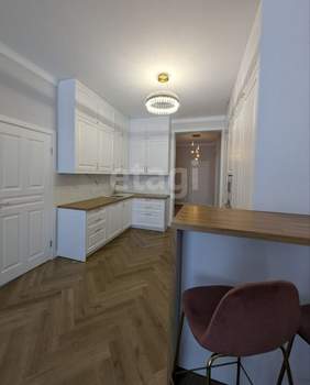 4-к квартира, вторичка, 98м2, 6/18 этаж