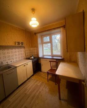 2-к квартира, вторичка, 43м2, 1/2 этаж