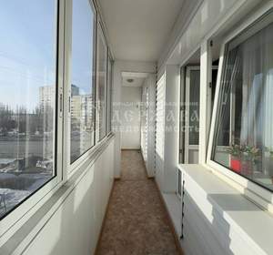 4-к квартира, вторичка, 103м2, 3/10 этаж