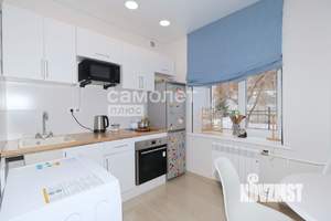 2-к квартира, вторичка, 45м2, 1/4 этаж