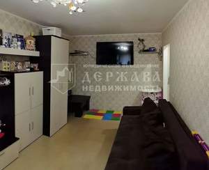 2-к квартира, вторичка, 43м2, 1/5 этаж