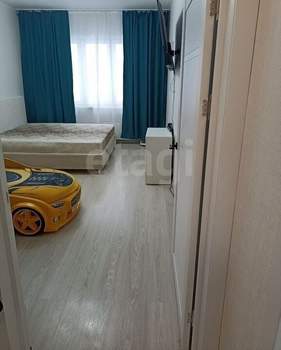 3-к квартира, вторичка, 70м2, 10/16 этаж