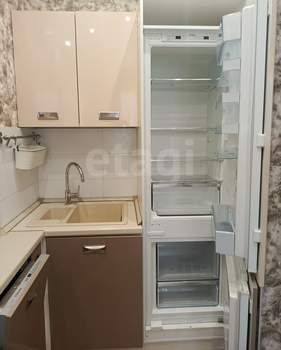 4-к квартира, вторичка, 104м2, 2/5 этаж