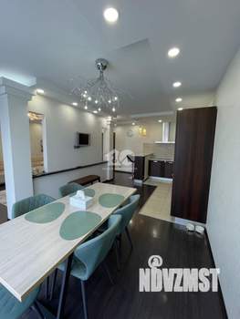 4-к квартира, вторичка, 140м2, 3/6 этаж