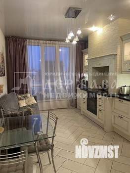 3-к квартира, вторичка, 81м2, 1/9 этаж
