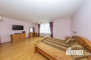 4-к квартира, вторичка, 211м2, 9/10 этаж