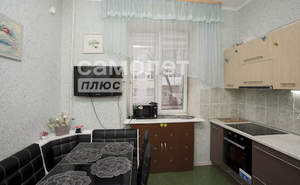 2-к квартира, вторичка, 52м2, 1/4 этаж