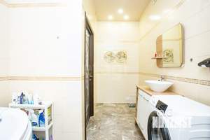 3-к квартира, вторичка, 79м2, 2/5 этаж