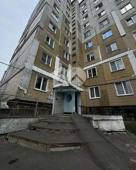 3-к квартира, вторичка, 70м2, 1/9 этаж