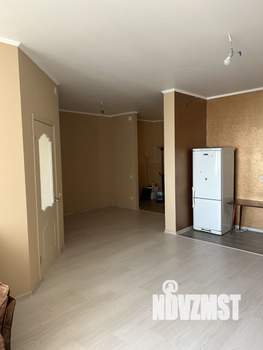 2-к квартира, вторичка, 61м2, 9/17 этаж