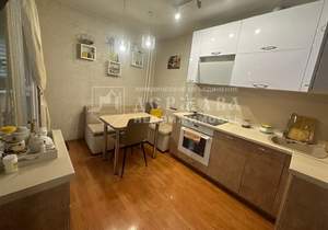 2-к квартира, вторичка, 52м2, 1/10 этаж