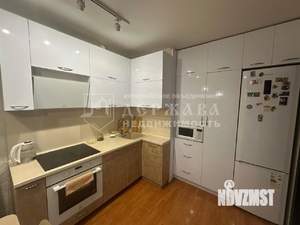 2-к квартира, вторичка, 52м2, 1/10 этаж