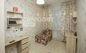 2-к квартира, вторичка, 42м2, 1/4 этаж