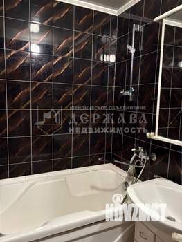 4-к квартира, вторичка, 82м2, 9/10 этаж