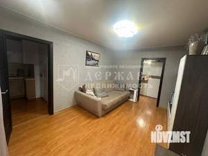 2-к квартира, вторичка, 52м2, 1/10 этаж