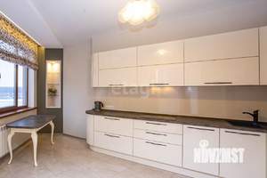 2-к квартира, вторичка, 107м2, 11/14 этаж