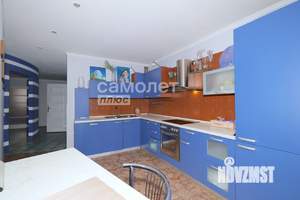 Студия квартира, вторичка, 118м2, 3/6 этаж