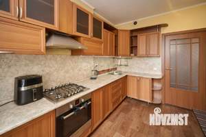 4-к квартира, вторичка, 97м2, 4/5 этаж