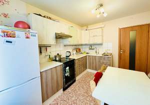 2-к квартира, вторичка, 54м2, 1/9 этаж