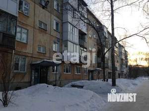 2-к квартира, вторичка, 43м2, 1/5 этаж