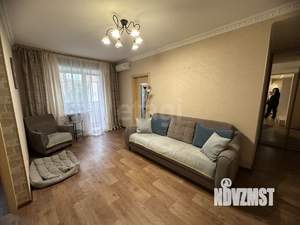 3-к квартира, вторичка, 55м2, 2/4 этаж
