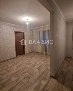 2-к квартира, вторичка, 46м2, 3/5 этаж