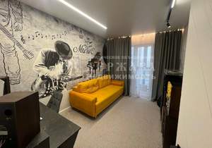 3-к квартира, вторичка, 72м2, 10/16 этаж