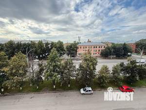 3-к квартира, вторичка, 54м2, 5/5 этаж