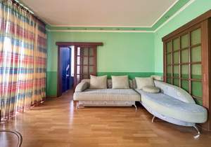 2-к квартира, вторичка, 55м2, 3/5 этаж