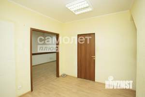 2-к квартира, вторичка, 58м2, 1/9 этаж