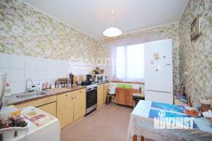 4-к квартира, вторичка, 75м2, 9/9 этаж