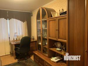 4-к квартира, вторичка, 130м2, 7/12 этаж