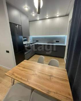 3-к квартира, вторичка, 75м2, 9/14 этаж