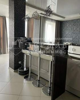3-к квартира, вторичка, 95м2, 5/15 этаж